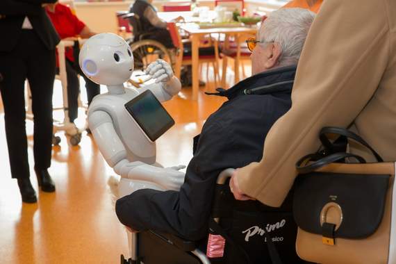  Tag der offenen Tür, Demenz, Pflege, Seniorenheim, Altenpflege, Senioren, Veranstaltungen, Innovation, Pepper, Roboter, Politik, Wirtschaft, Soziales